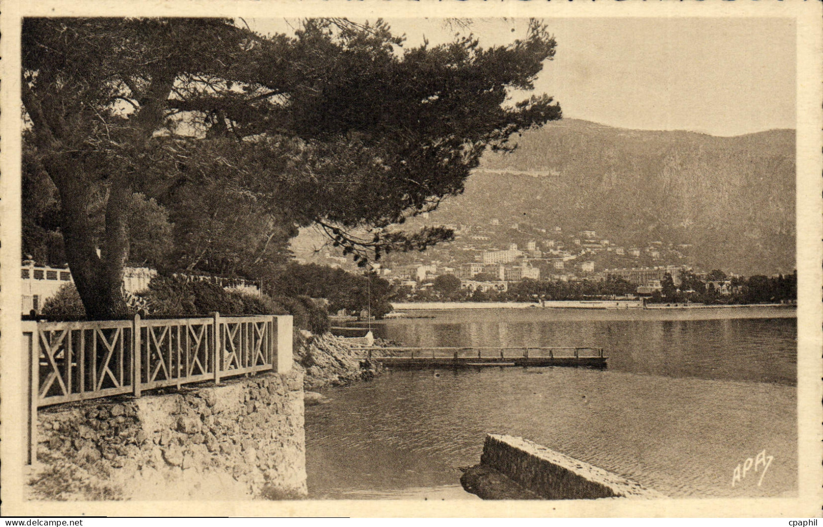 CPA Beaulieu sur mer Vue generale