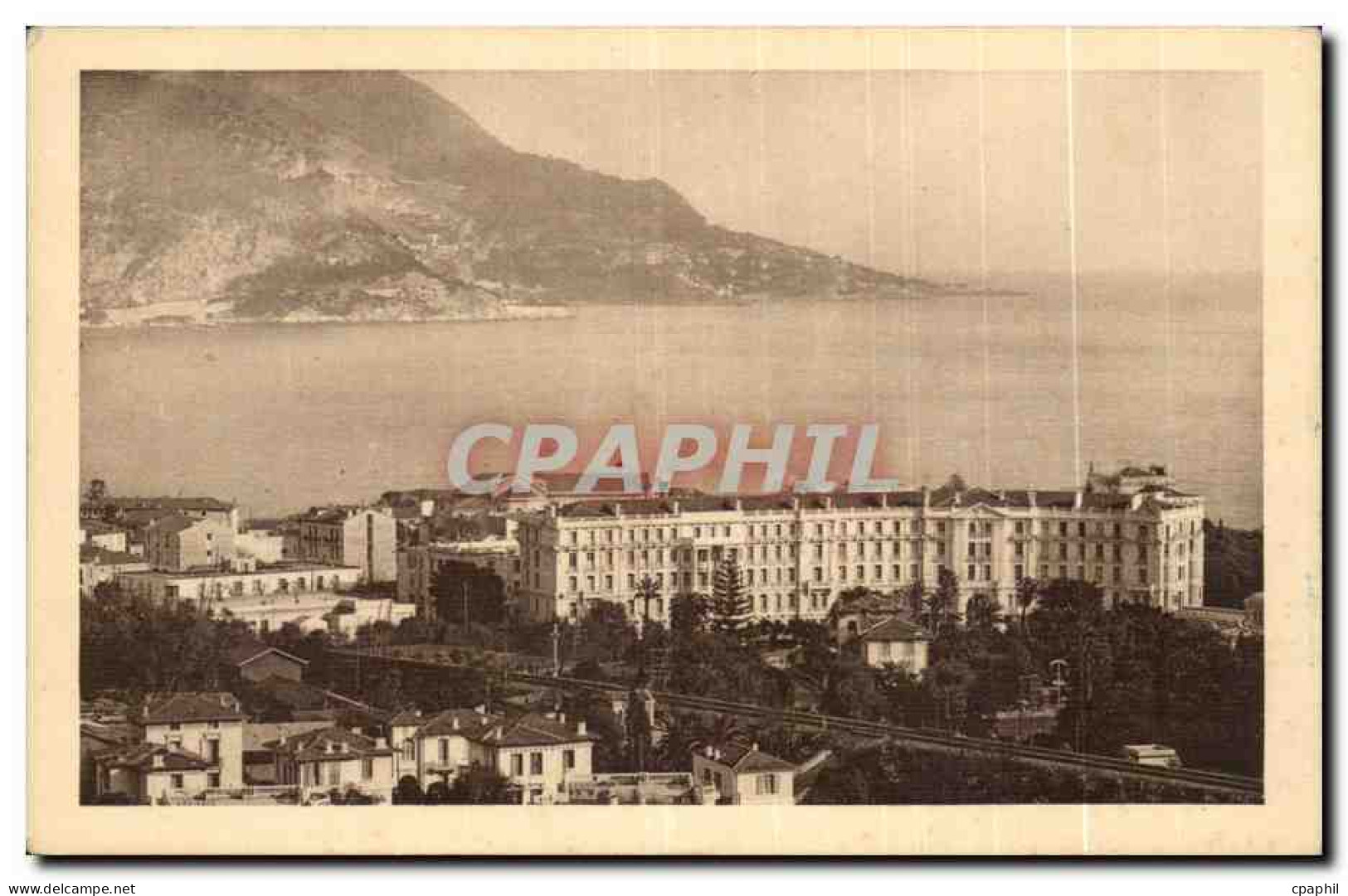 CPA Beaulieu sur mer Vue generale et l'hotel Bristol