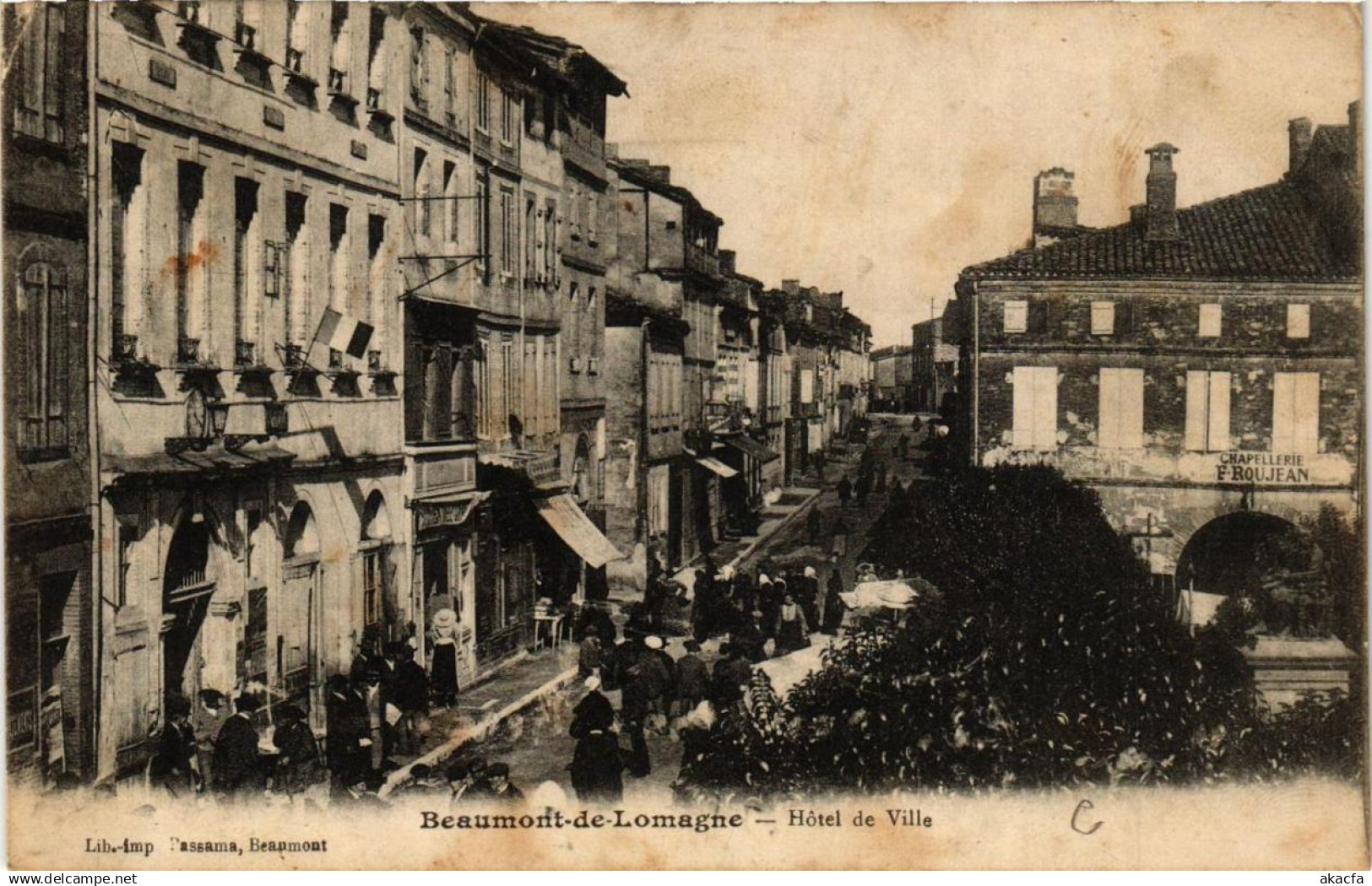 CPA BEAUMONT-de-LOMAGNE Hotel de Ville (615173)