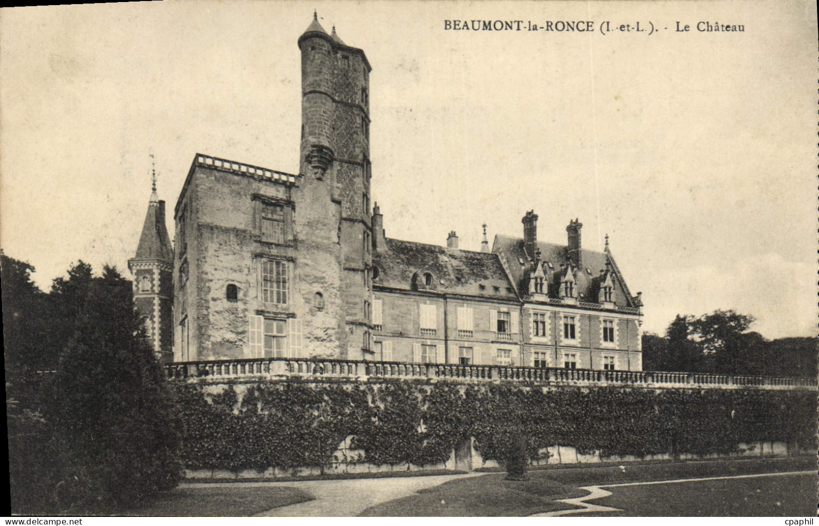 CPA Beaumont la Ronce I et L La Chateau