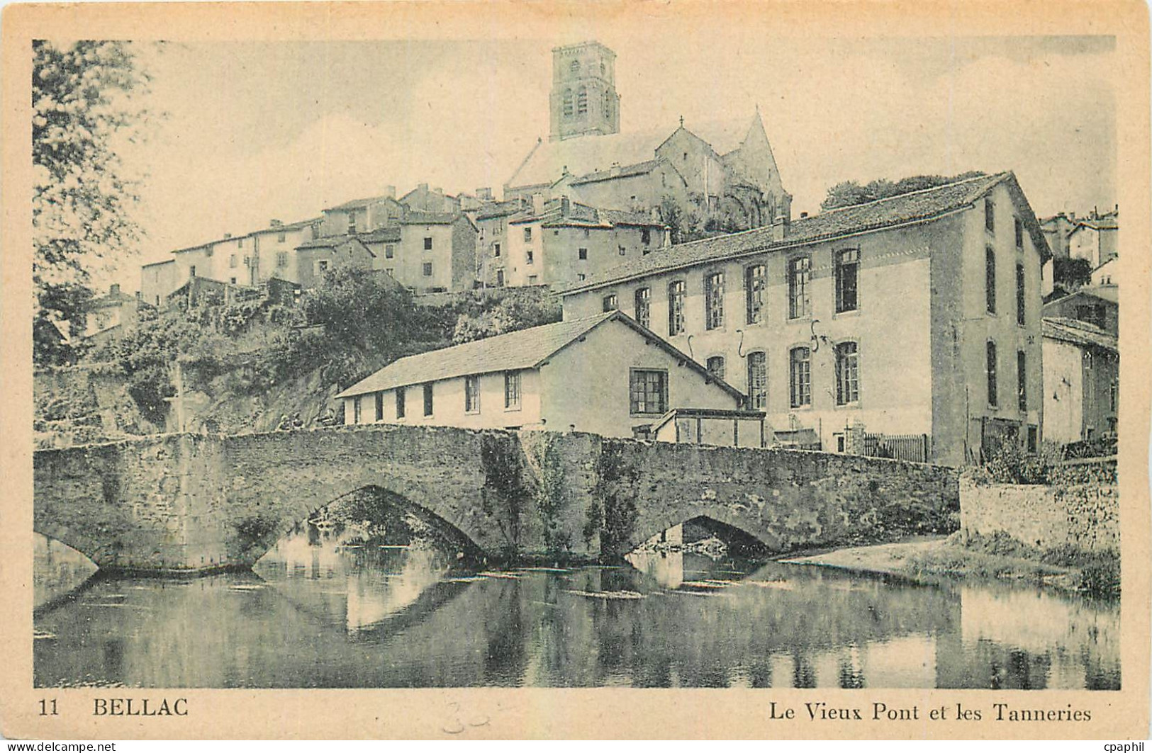 CPA Bellac Le Vieux Pont et les Tanneries