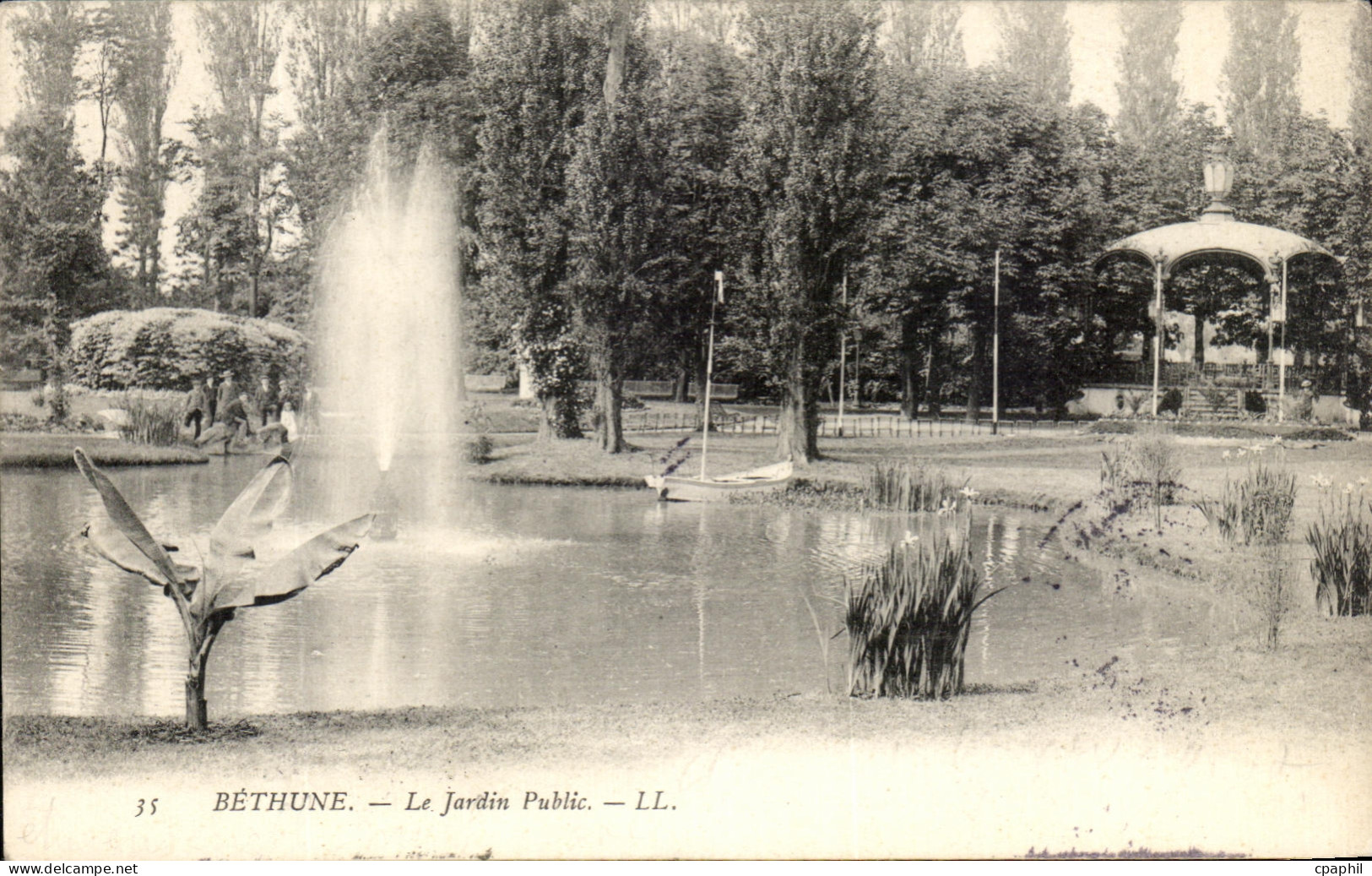 CPA Bethune Le Jardin Public