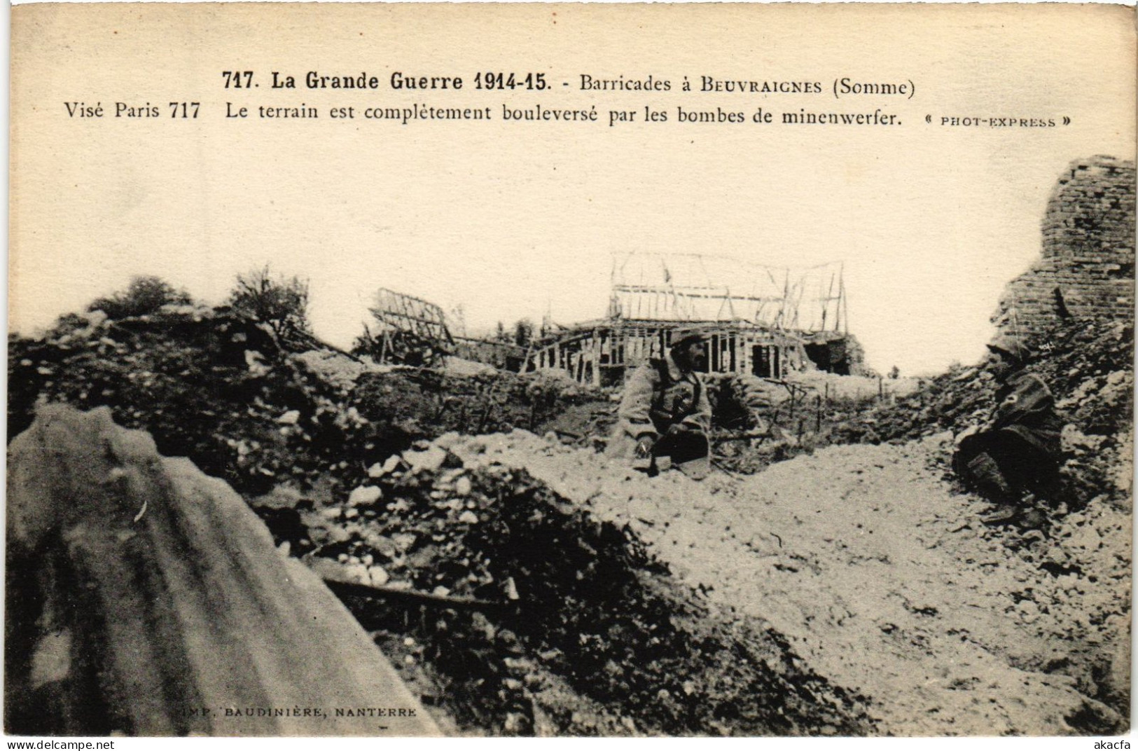 CPA Beuvraignes Barricades (1498719)
