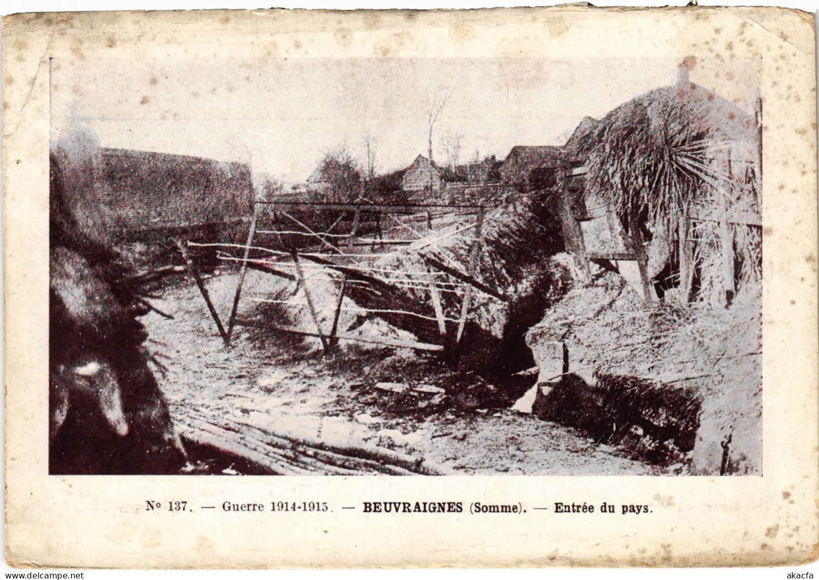 CPA Beuvraignes entree du pays (1497706)