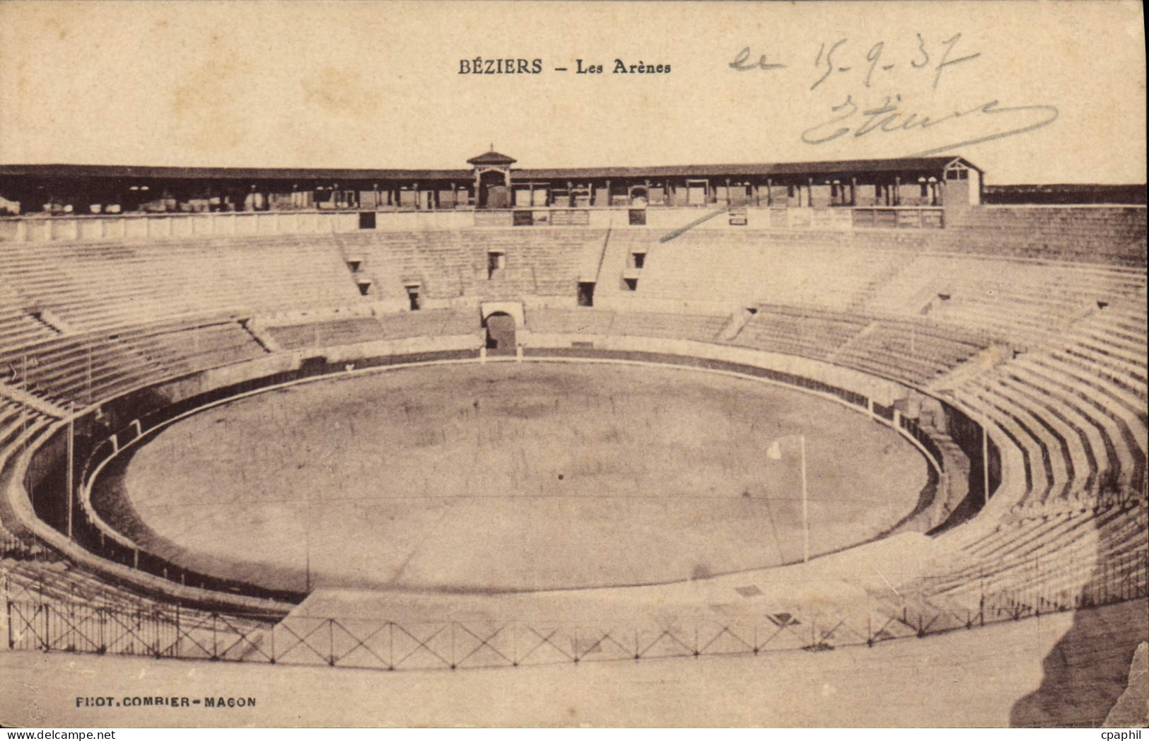 CPA BEZIERS Les Arenes