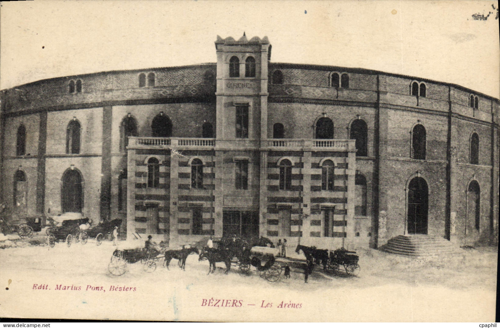 CPA BEZIERS Les Arenes