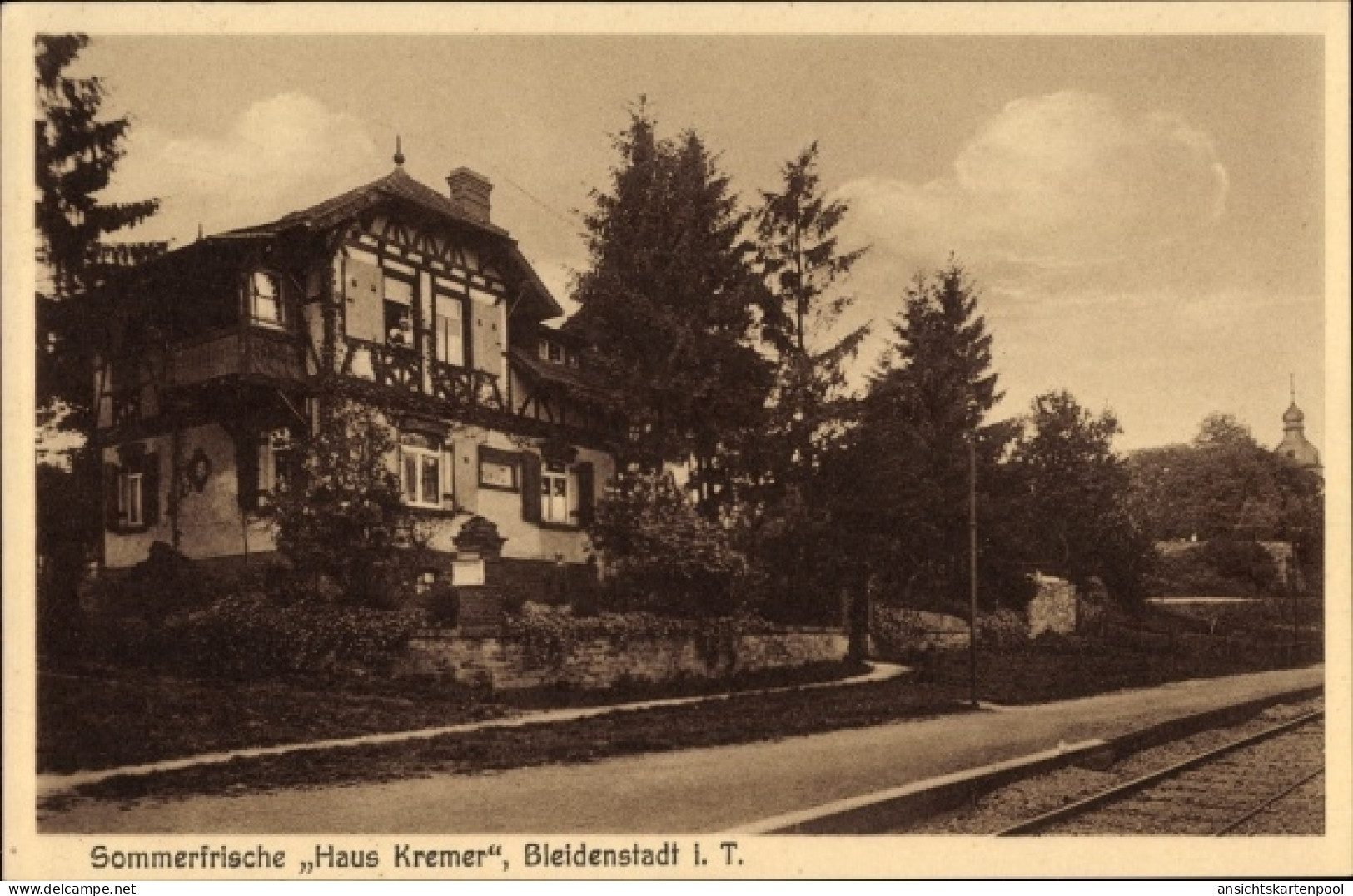 CPA Bleidenstadt Taunusstein Hessen, Sommerfrische Haus Kremer, Bahnstrecke