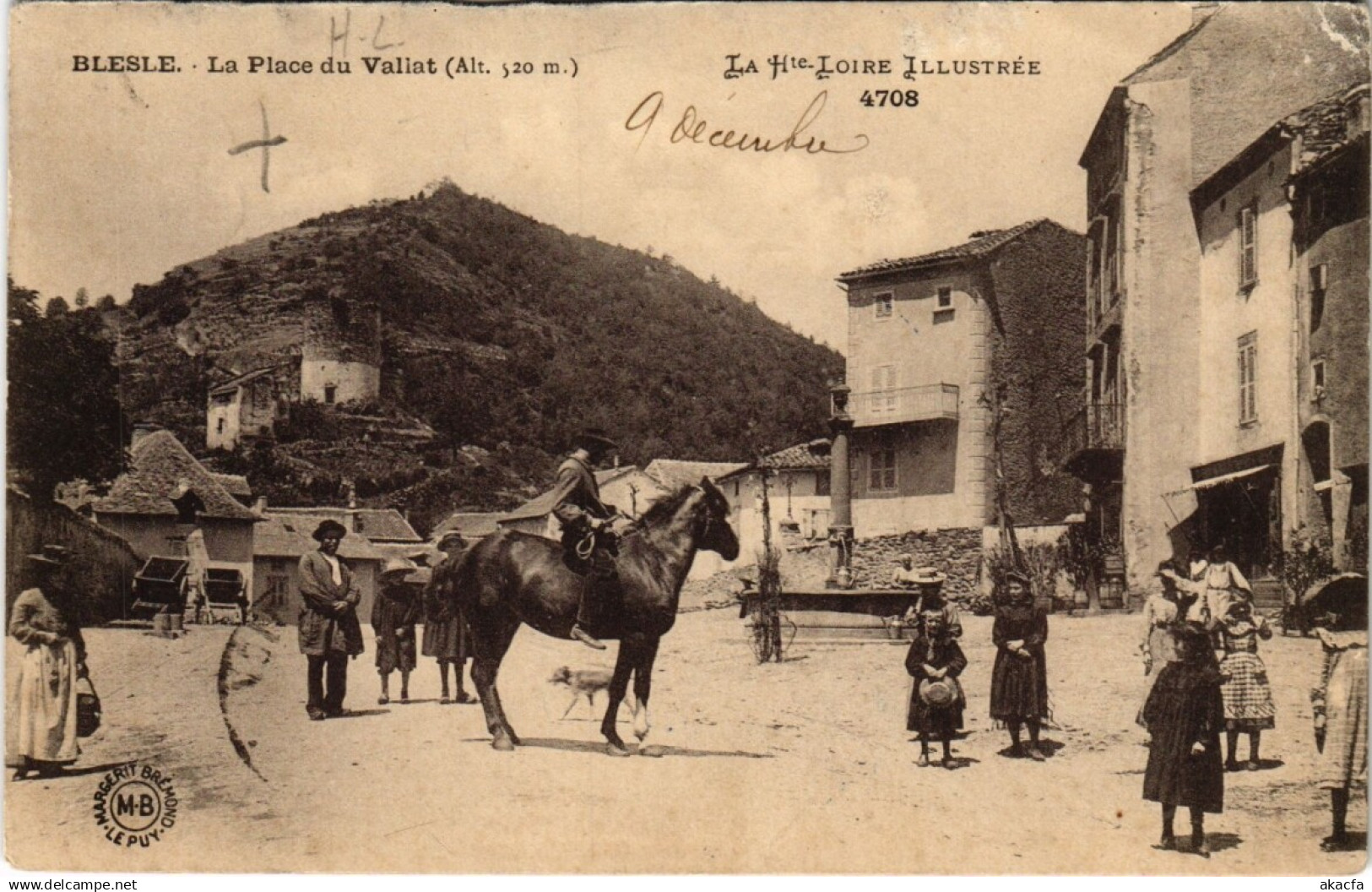 CPA BLESLE - La place du valiat (191937)