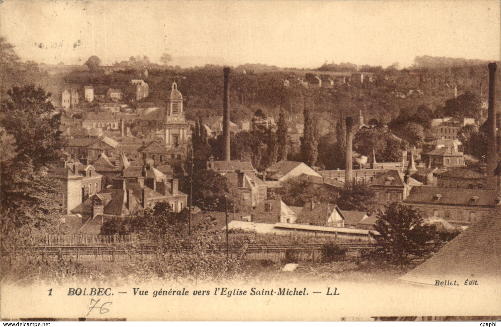 CPA Bolbec Vue generale vers l'Eglise Saint Michel