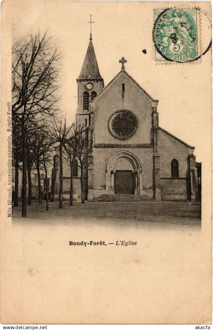 CPA Bondy-Forét - L'Eglise (296383)