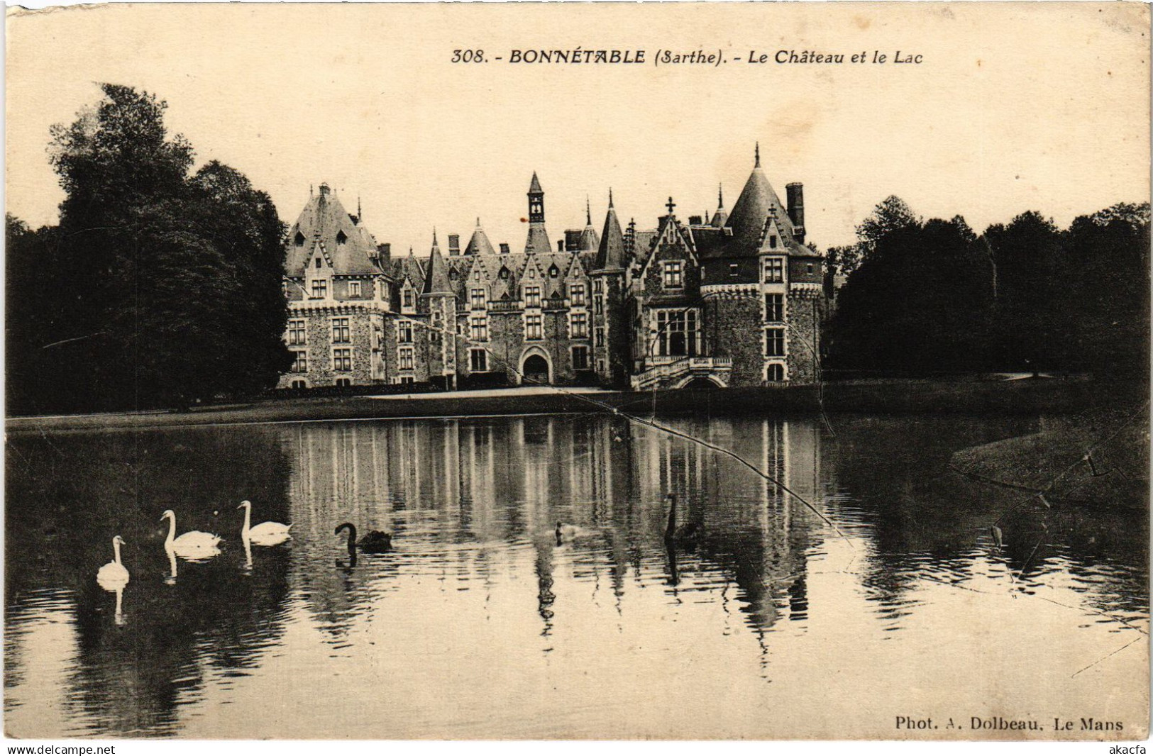CPA BONNETABLE Chateau - Lac FRANCE (1434055)