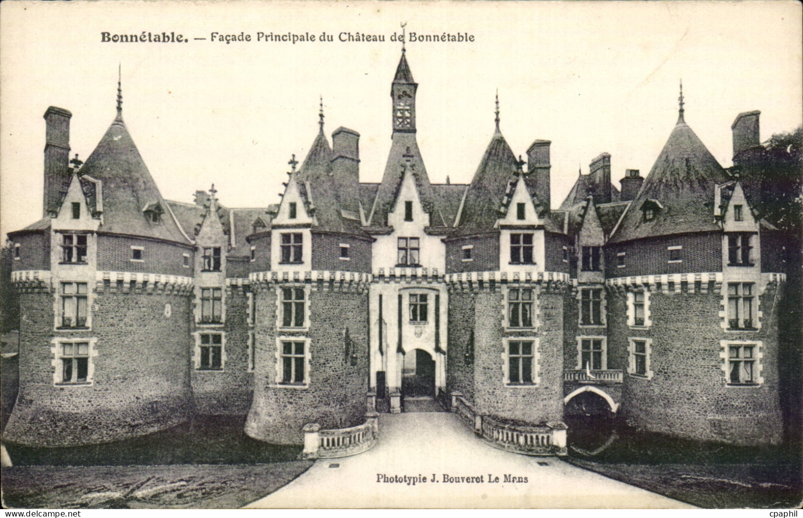 CPA Bonnetable Facade principale du chateau