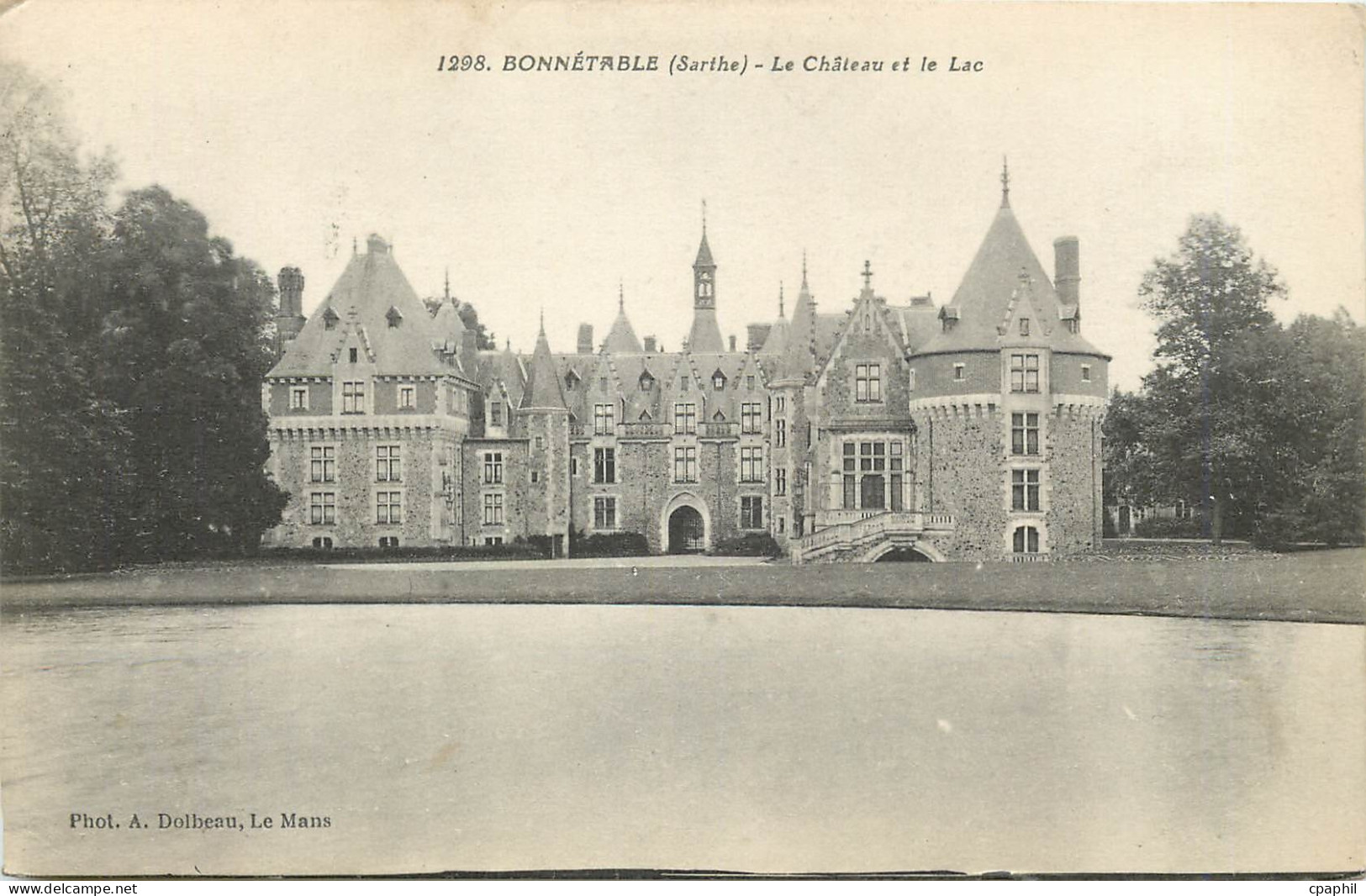 CPA Bonnetable Sarthe le chateau et le Lac