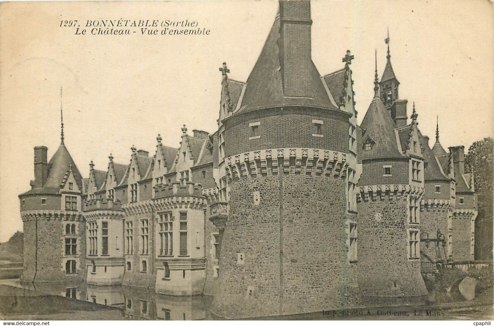 CPA Bonnetable Sarthe Le Chateau Vue d'ensemble