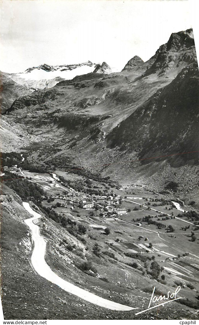 CPA Bonneval sur Arc (Savoie) alt 1835 m vue generale l'arete du Moulinet