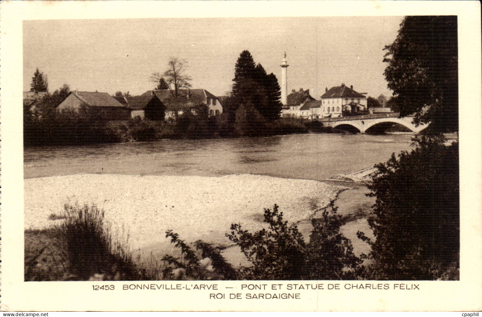 CPA Bonneville l'Arve Pont et statue de Charles Felix Roi de Sardaigne