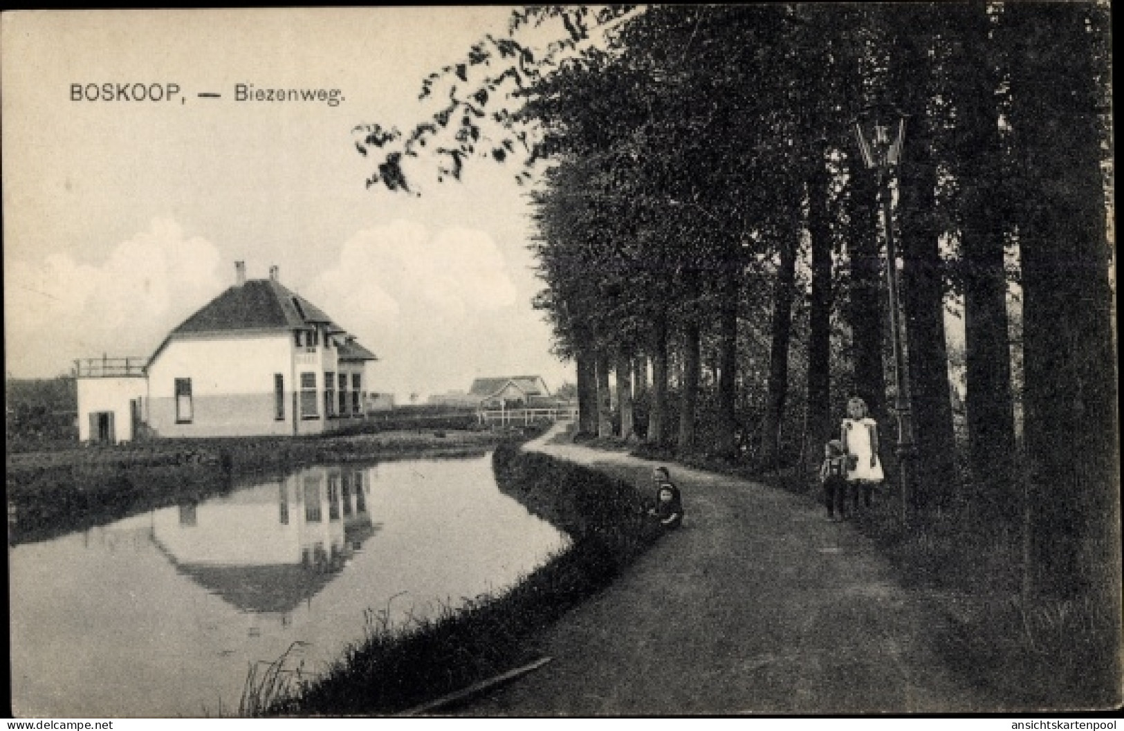 CPA Boskoop Alphen aan den Rijn Südholland Niederlande, Biezenweg