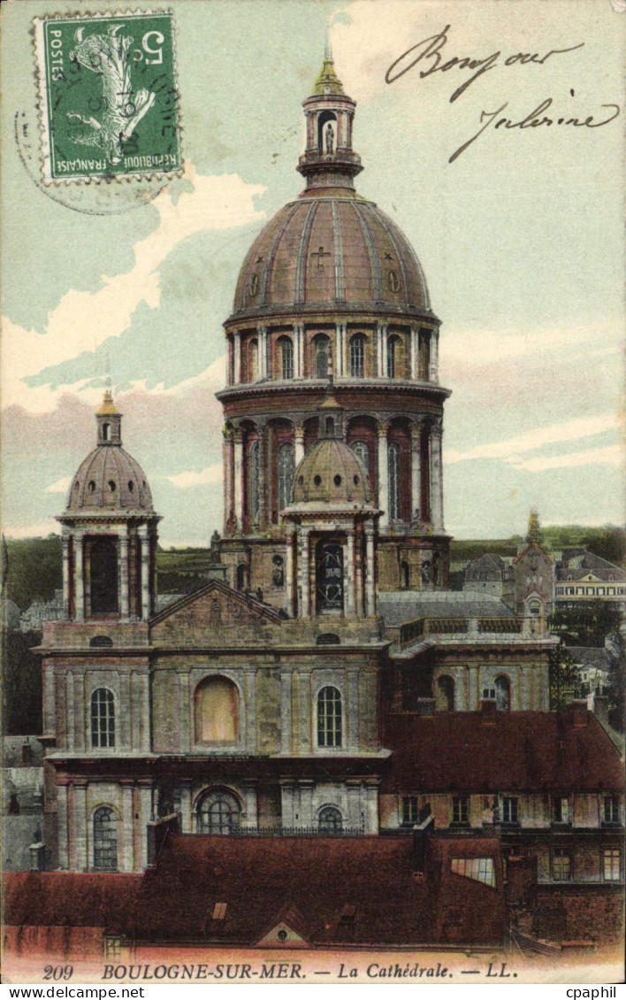 CPA Boulogne sur Mer la Cathedrale