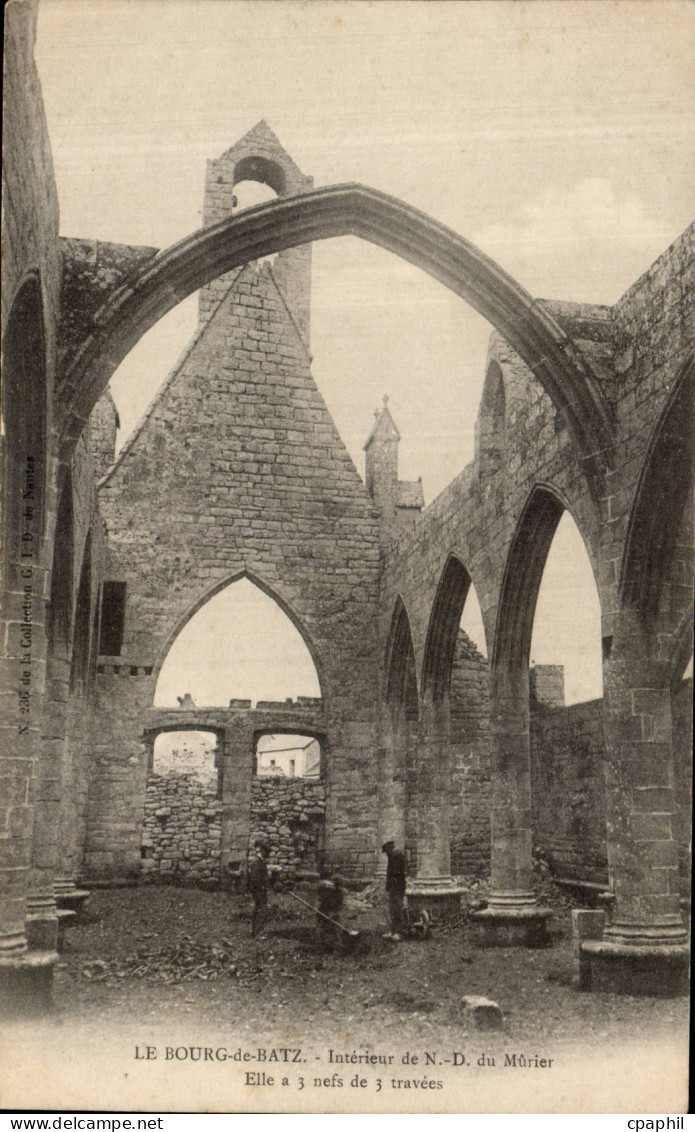 CPA Bourg de Batz Interieur de ND du Murier