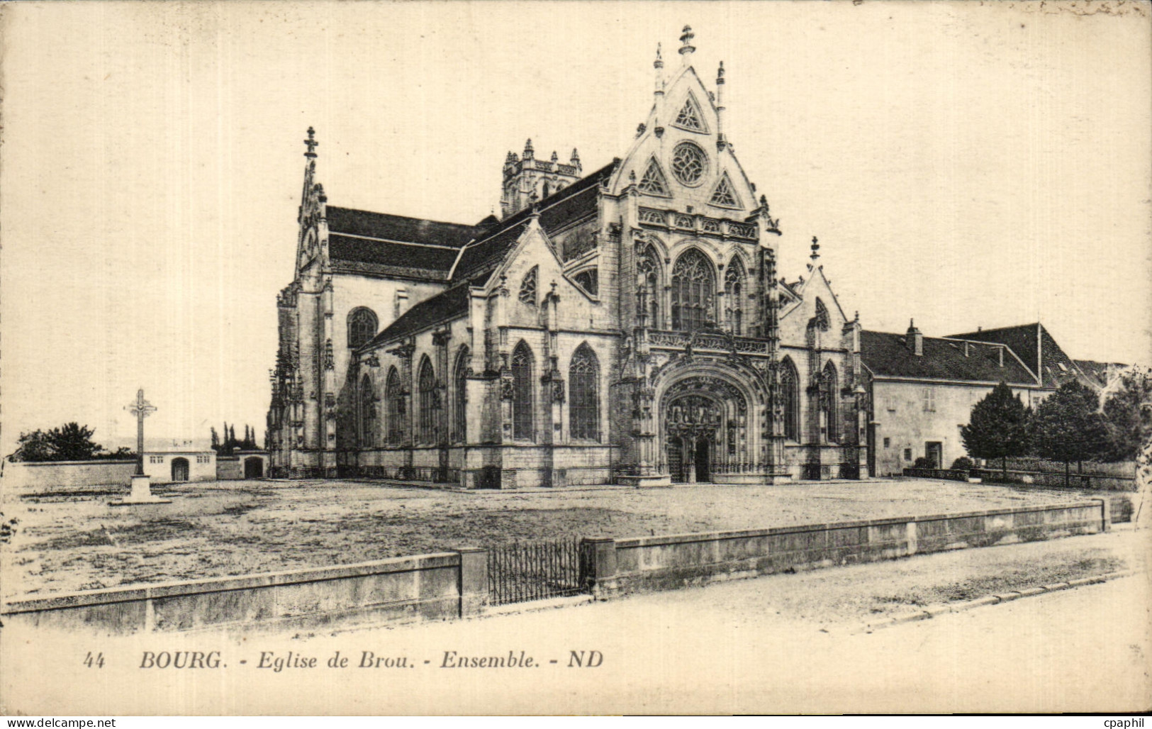CPA Bourg Eglise de Brou Ensemble