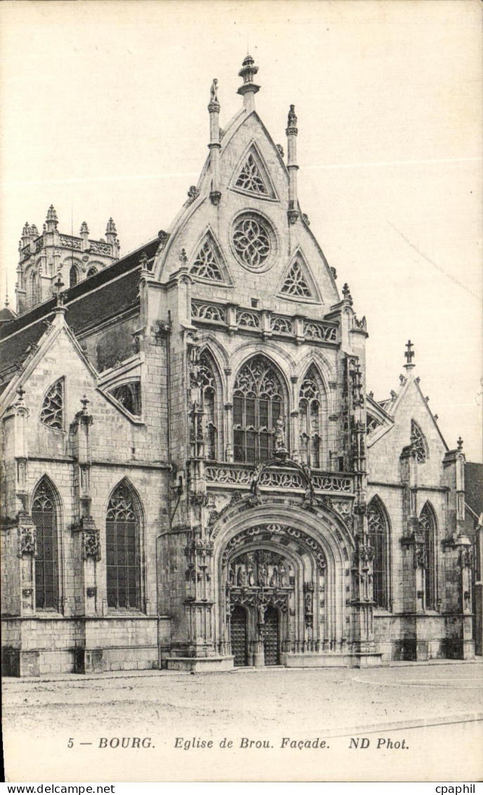 CPA Bourg Eglise De Brou Facade