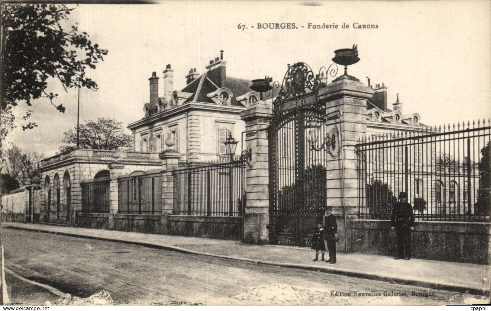 CPA Bourges Fonderie De Canons