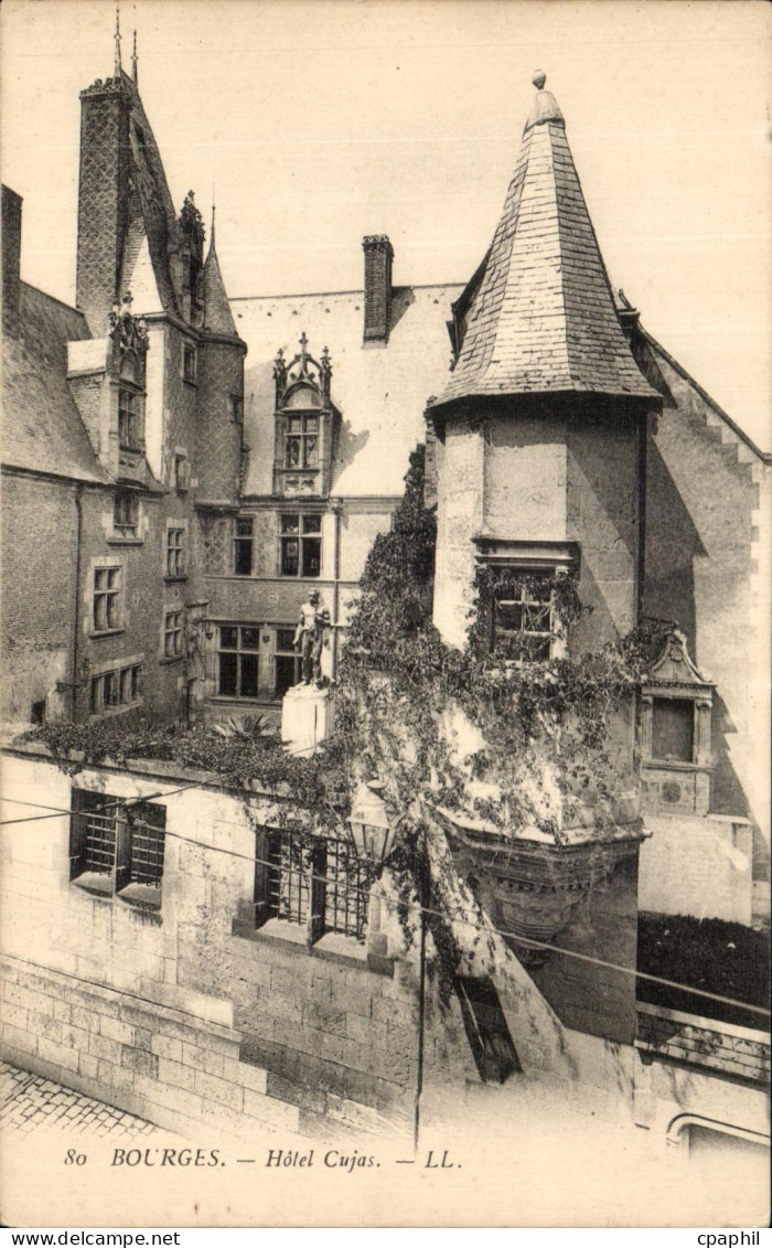 CPA Bourges Hotel Cujas