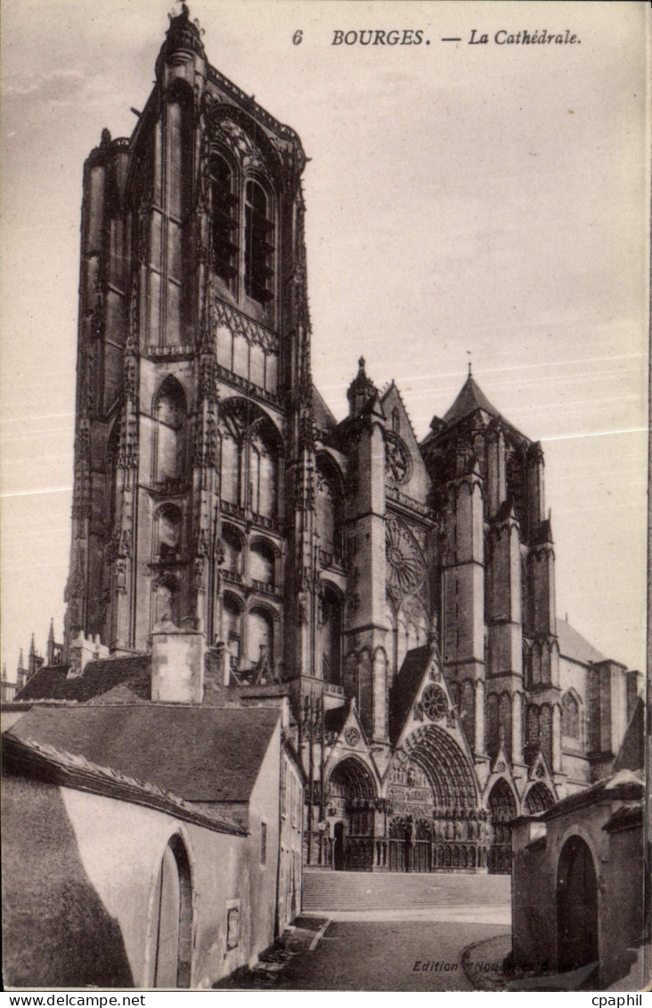 CPA Bourges La Cathedrale