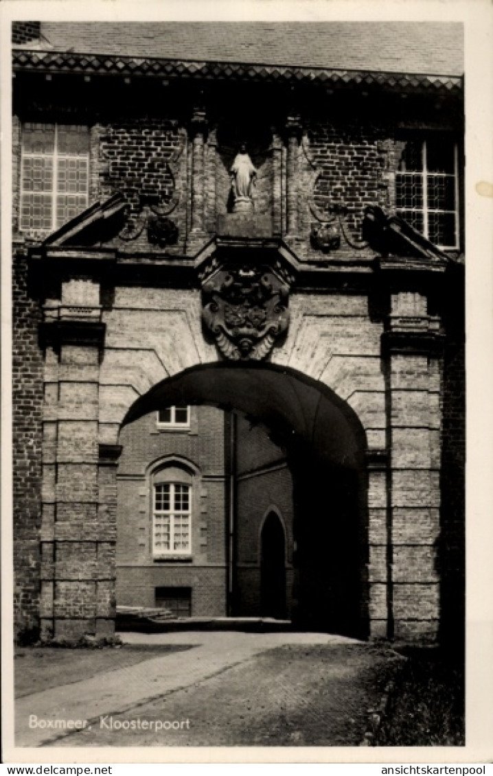 CPA Boxmeer Nordbrabant Niederlande, Kloosterpoort, Torbogen, Wappen, Statue