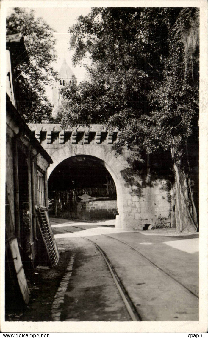 CPA Brantome La porte des reformes