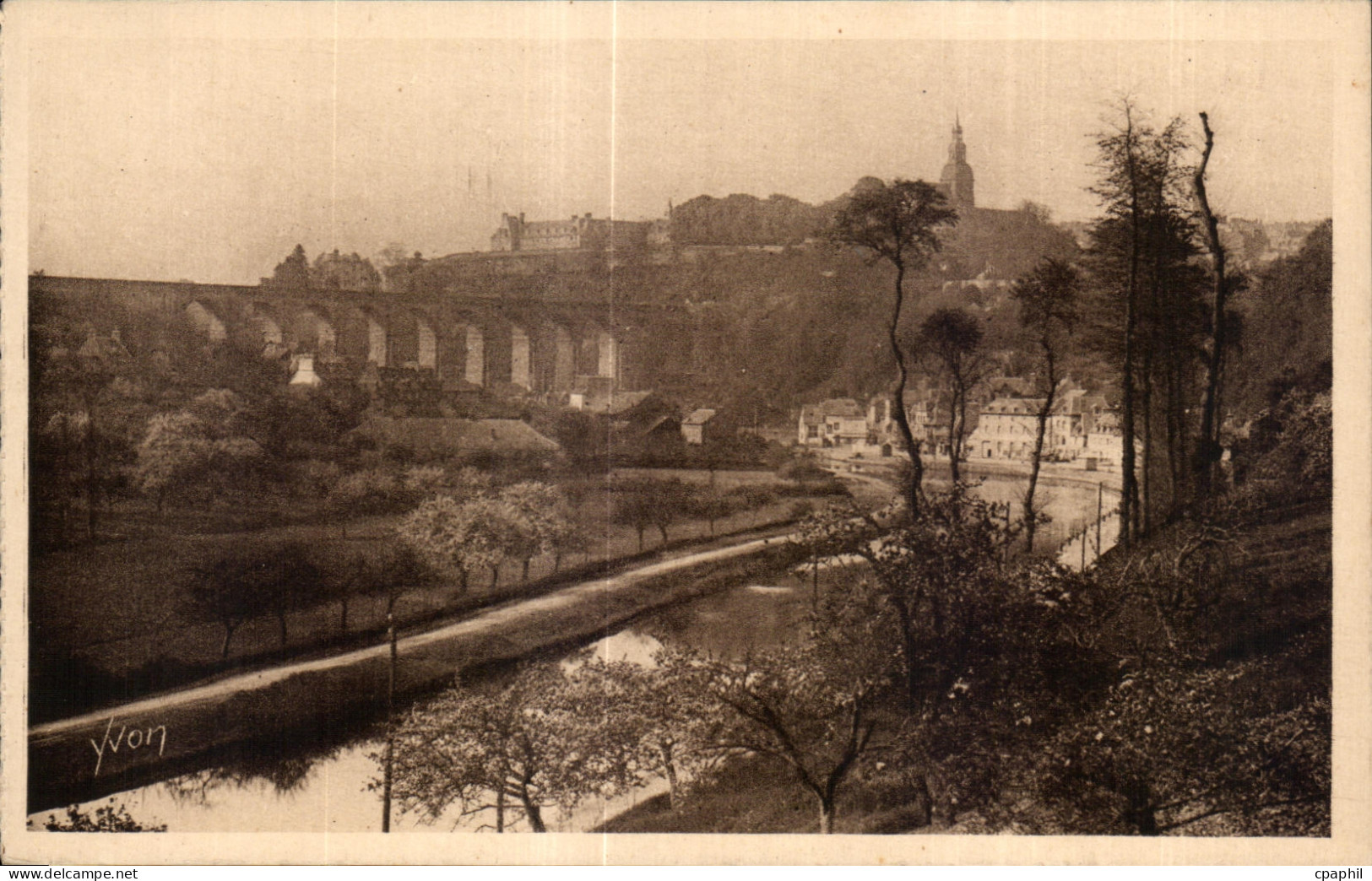 CPA Bretagne Dinan Vue Generale