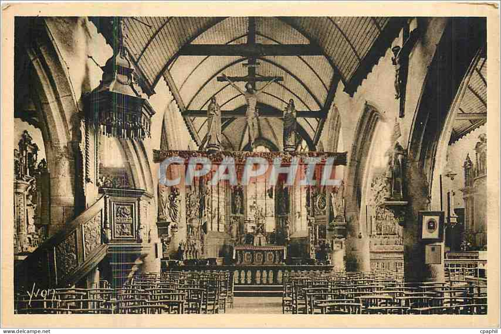 CPA Bretagne Lampaul Finistere Interieur de l'Eglise