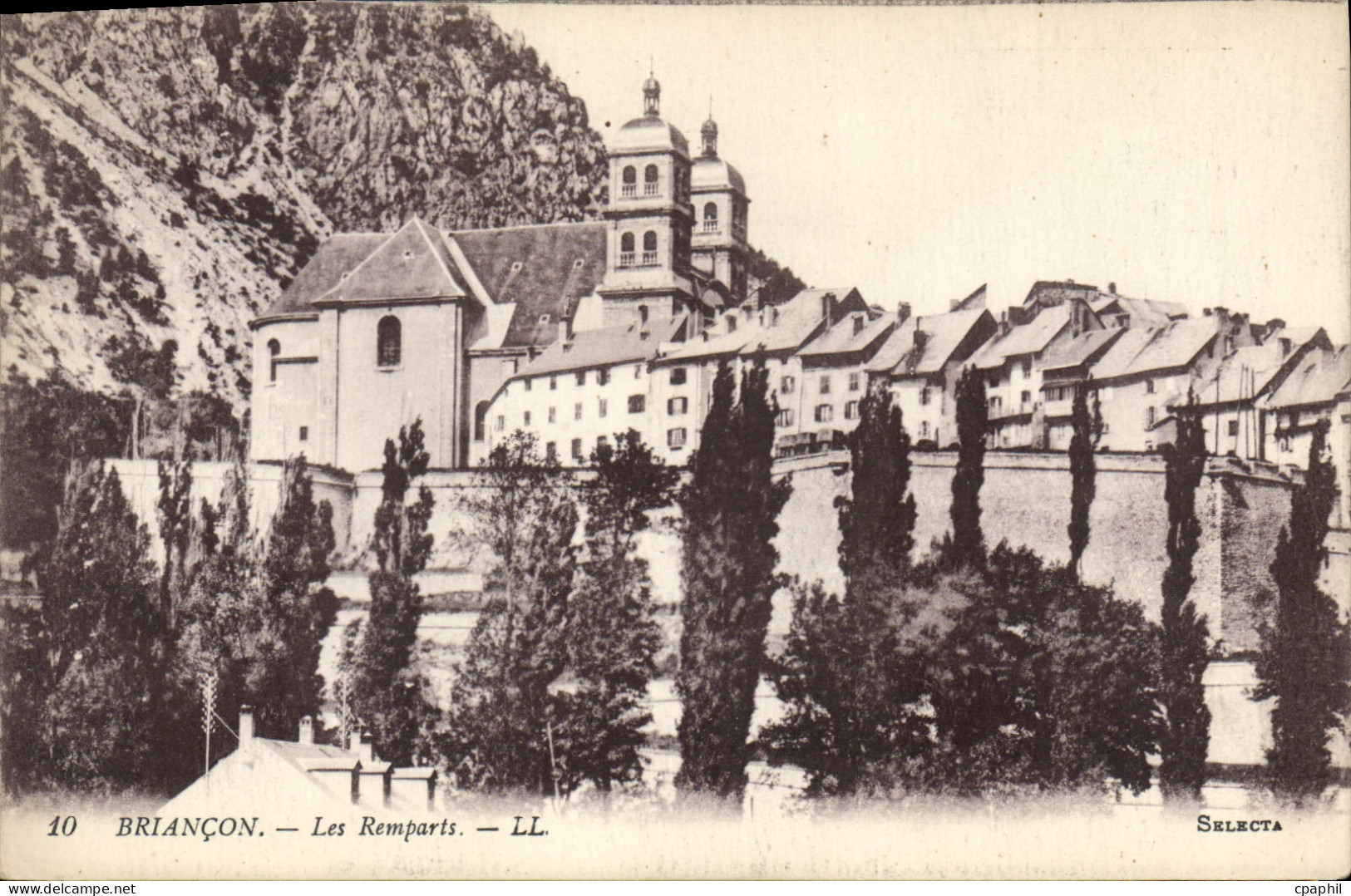 CPA Briancon Les Remparts