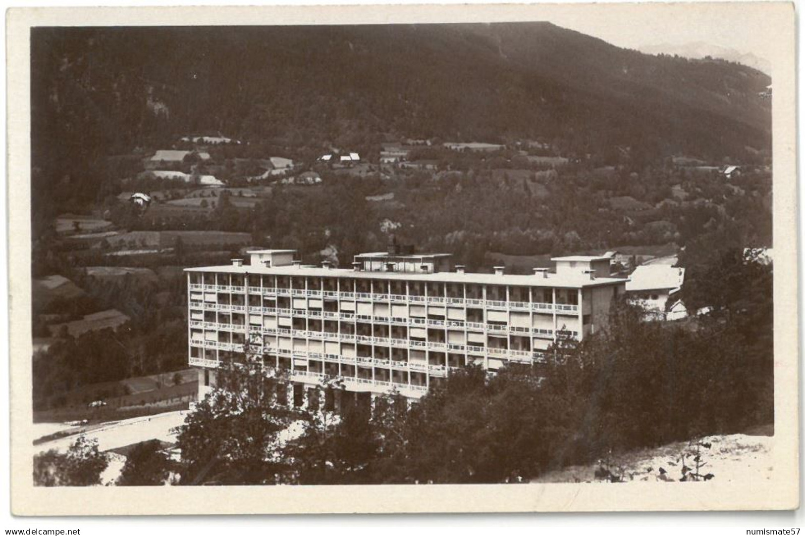CPA BRIANCON - Solarium Fleurs des Neiges - Vue plongeante - Ed. Librairie Alpine , Briançon n°2252