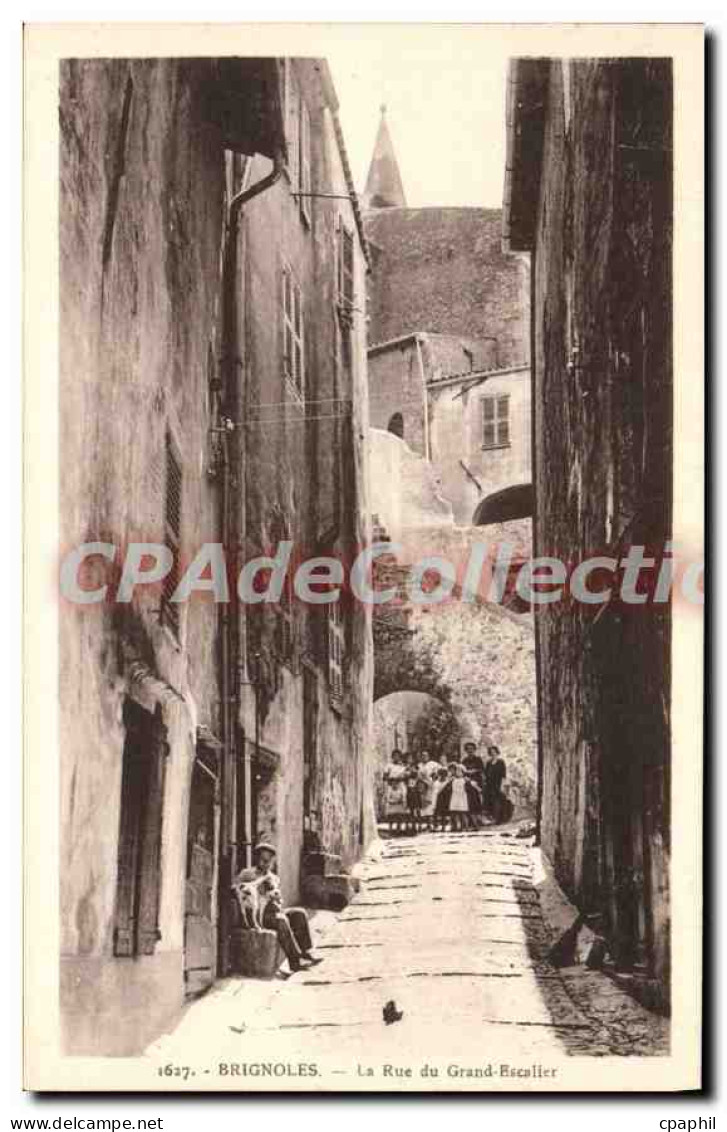 CPA Brignoles la rue du grand escalier