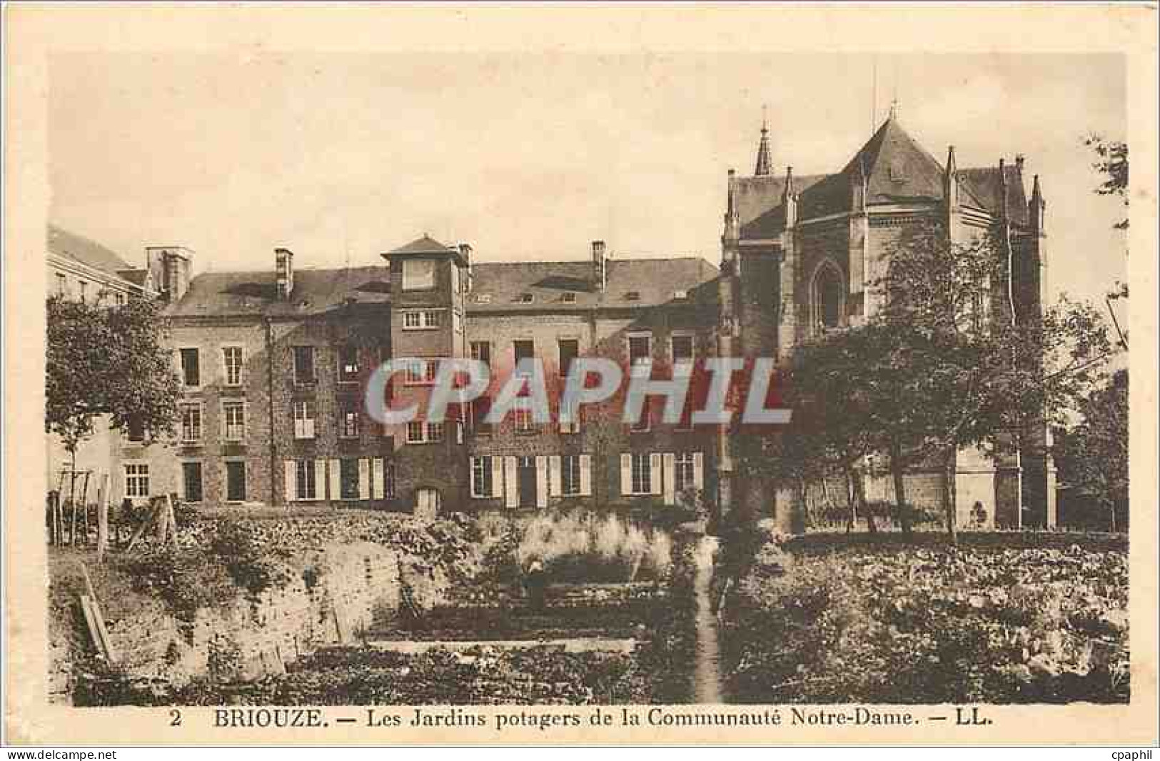 CPA Briouze Les Jardins Potagers de la Communaute Notre Dame