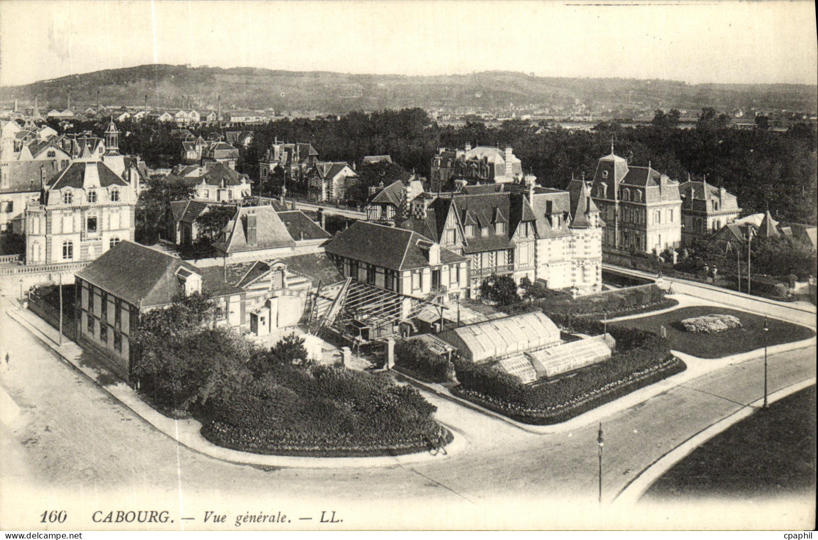 CPA Cabourg Vue Generale