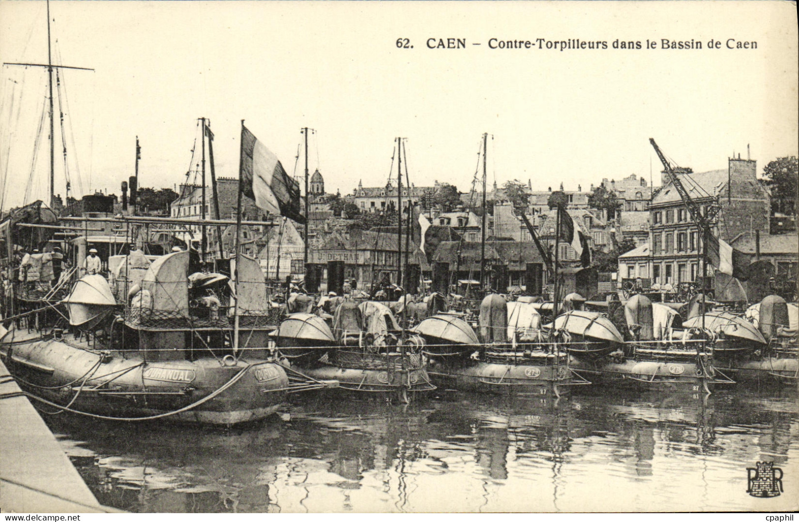CPA Caen Contre Torpilleurs dans le Bassin de Caen