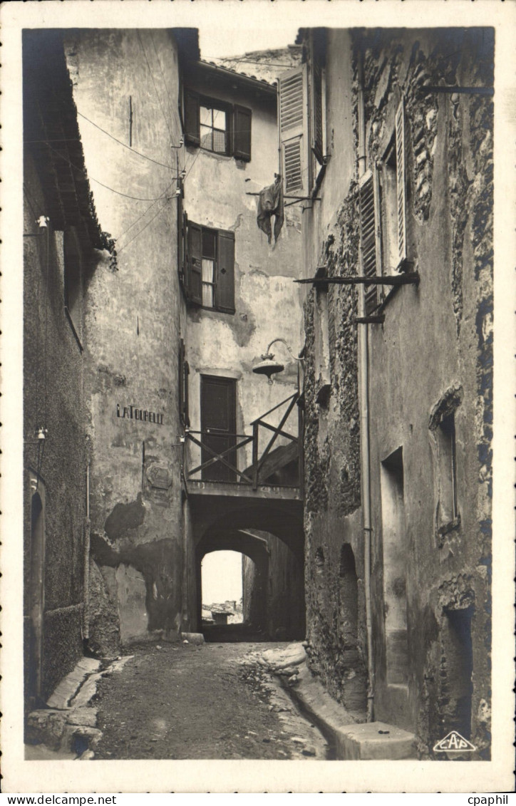 CPA Cagnes Sur Mer Vieille Rue