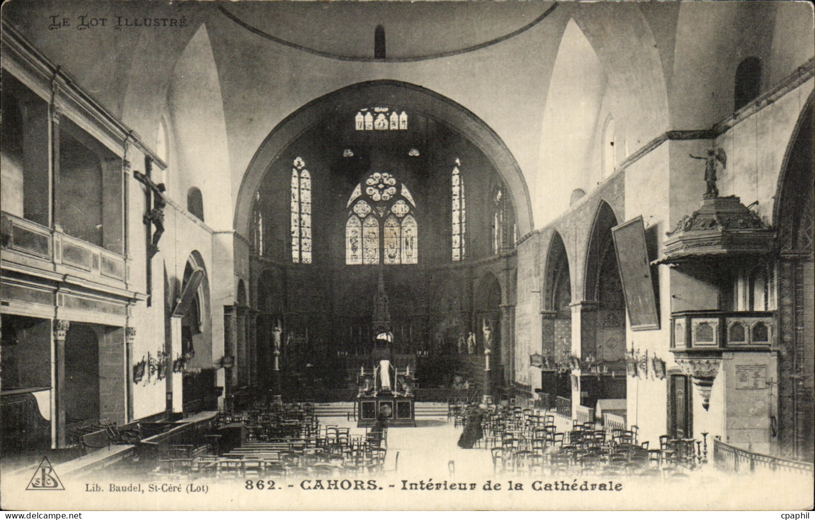 CPA Cahors Interieur de la Cathedrale
