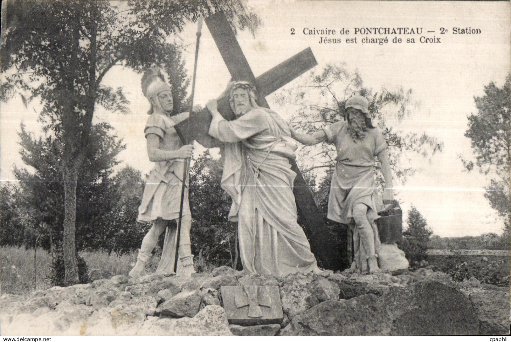 CPA Calvaire de Pontchateau Jesus est charge de sa Croix