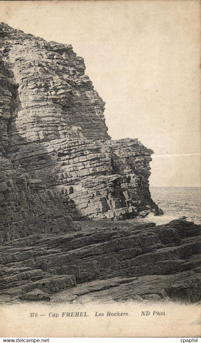 CPA Cap Frehel Les Rochers