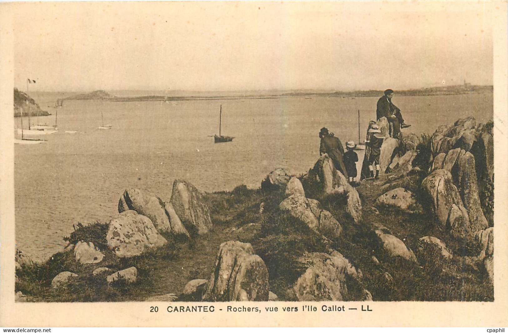 CPA Carantec Rochers vue vers I'lle Callot