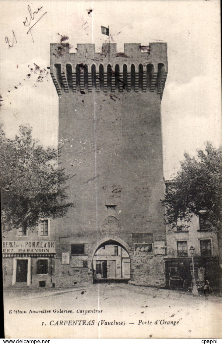 CPA Carpentras Vaucluse Porte d Orange