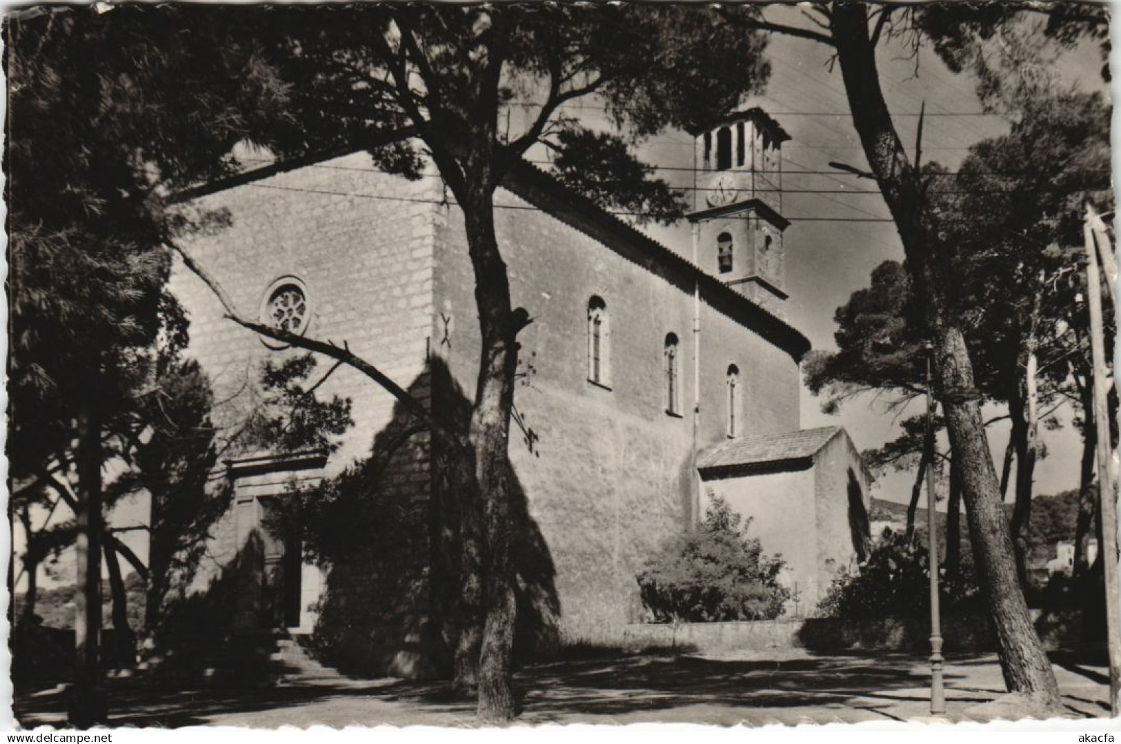 CPA CARQUEIRANNE L'Eglise (1111729)