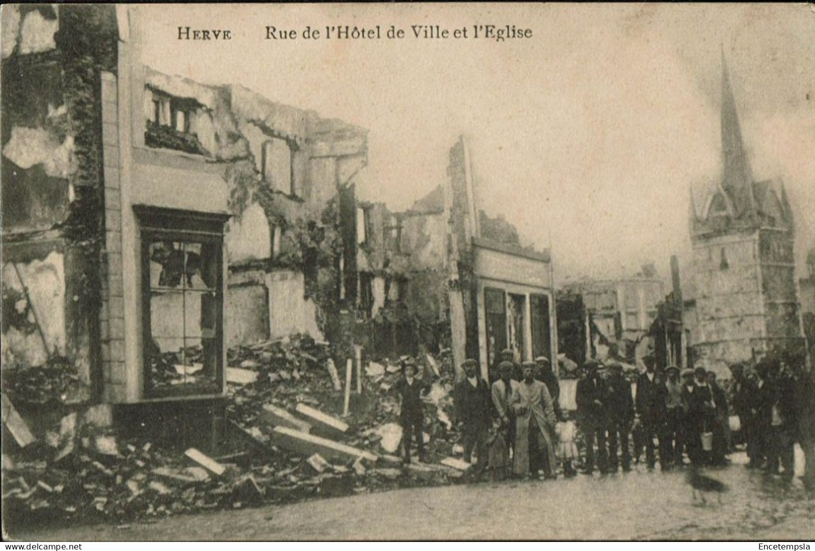 CPA  Carte Postale Belgique   Herve Rue de l'Hôtel de Ville et l'église ruines VM104845ok