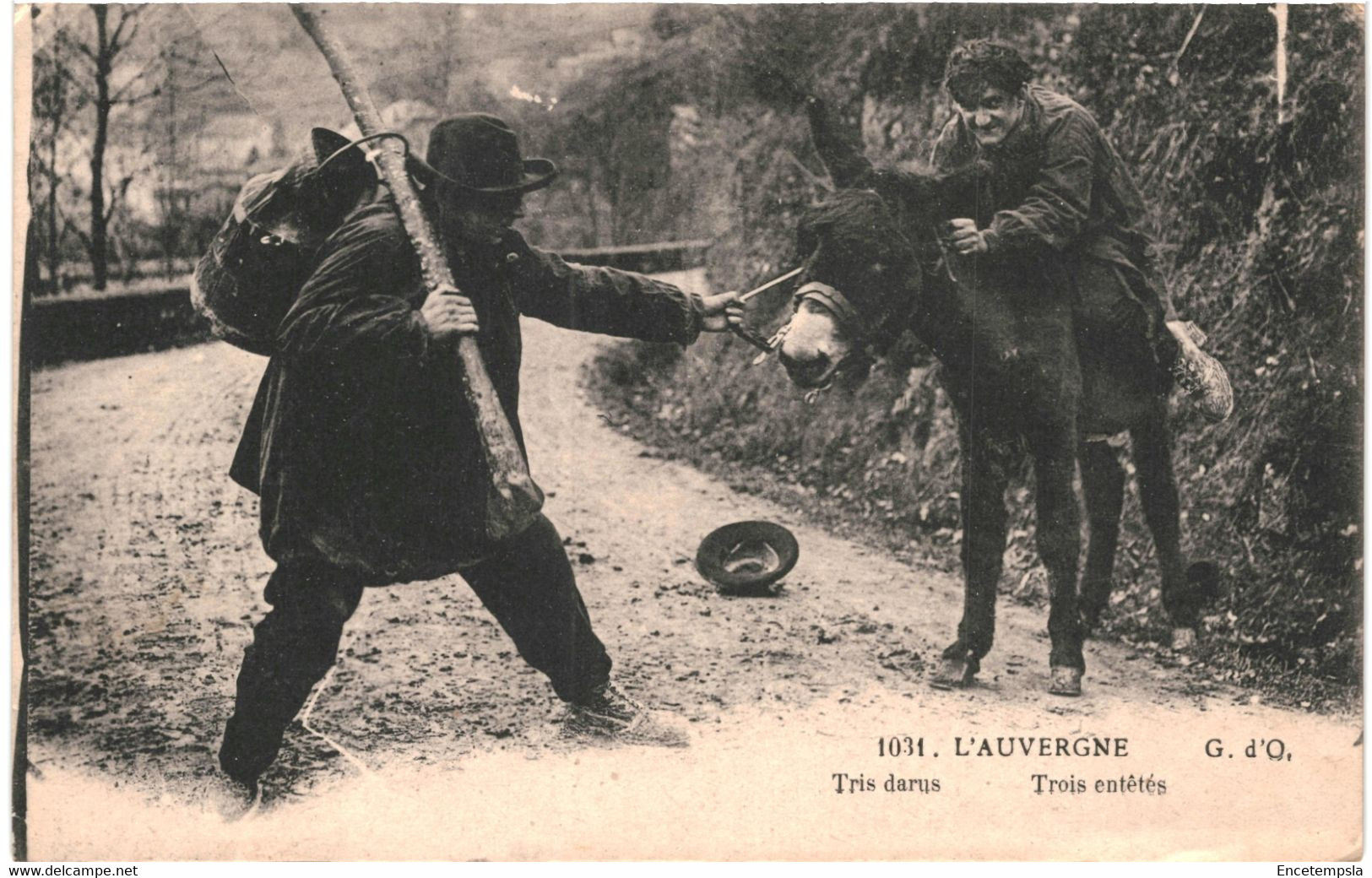 CPA  Carte postale  France Auvergne Trois entêtés   VM64084ok