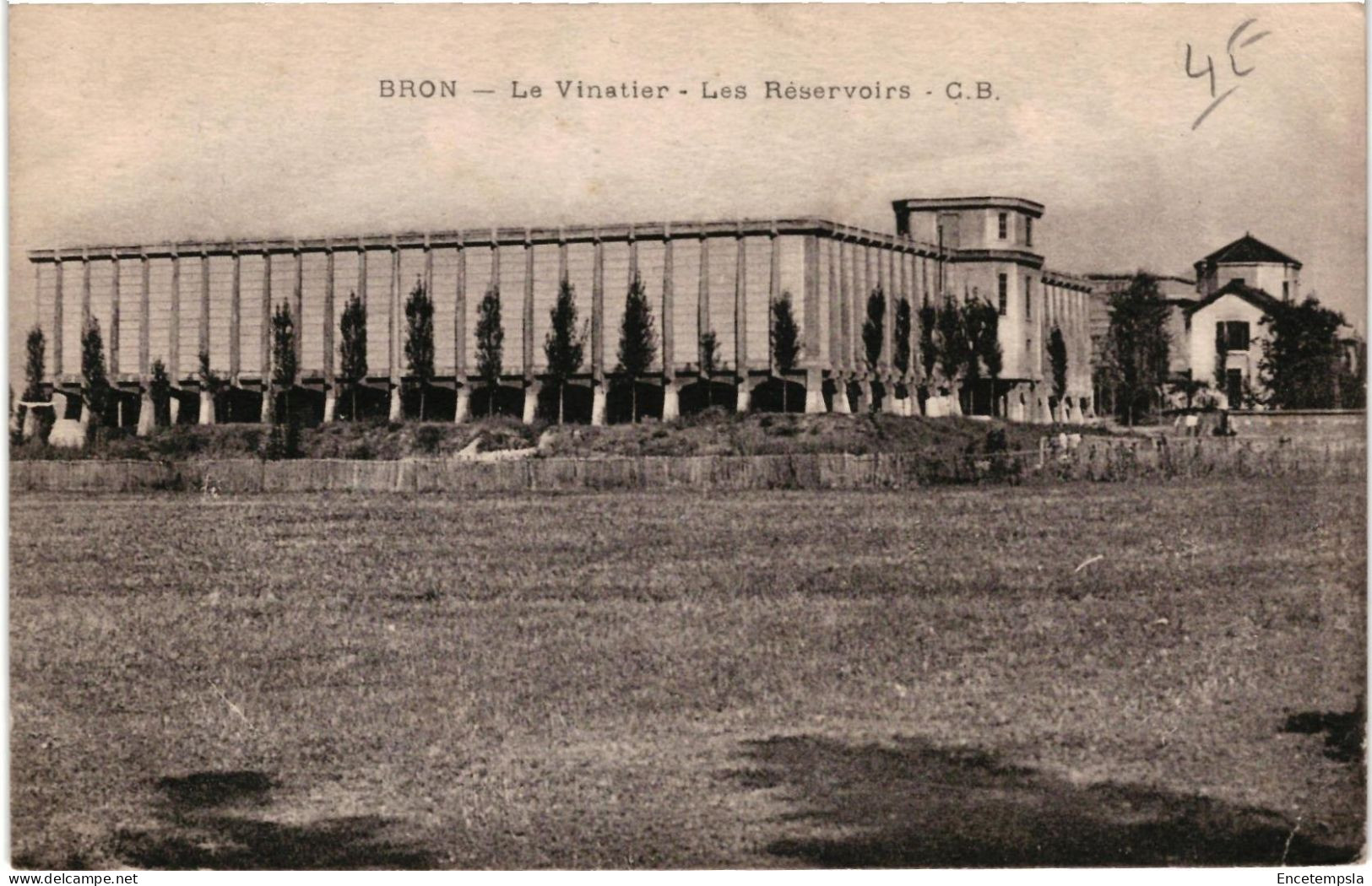 CPA Carte Postale France  Bron Le Vinatier Les Réservoirs   VM109326