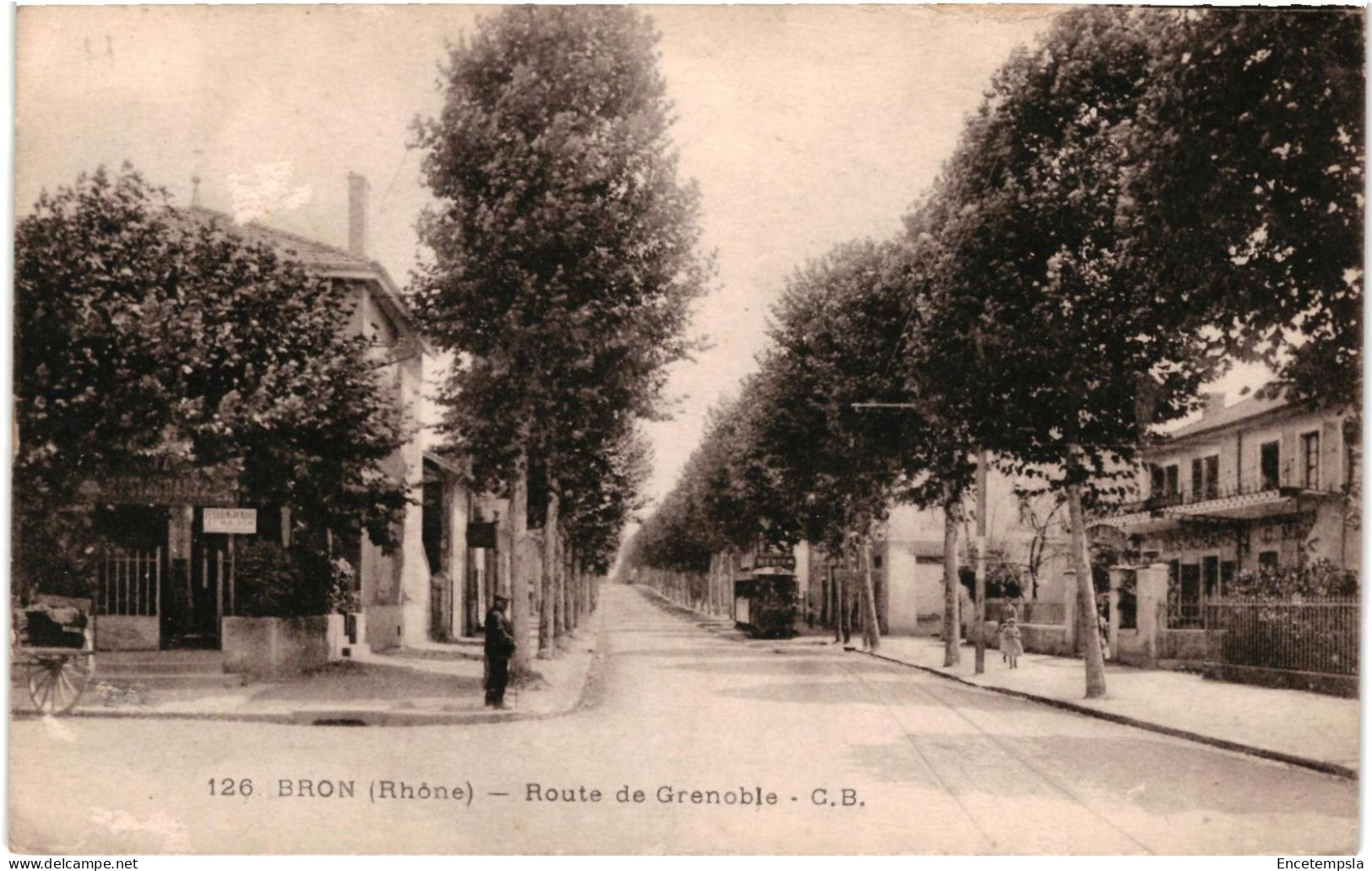 CPA Carte Postale France  Bron Route de Grenoble 1920  VM109313