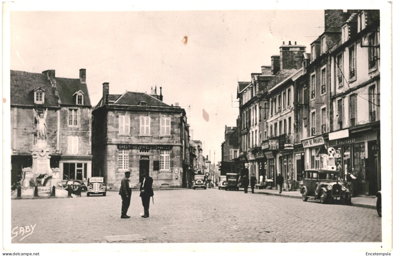 CPA Carte Postale France Carentan Place de la République VM77570